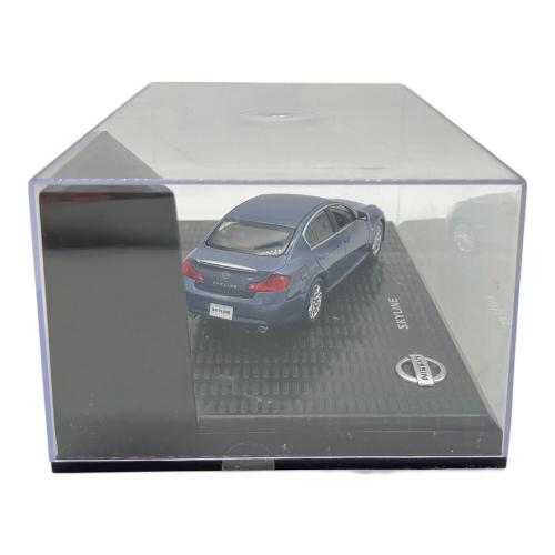 NISSAN (ニッサン) V36スカイライン セダン 350GT モデルカー 京商製 2008年日産自動車株主優待品