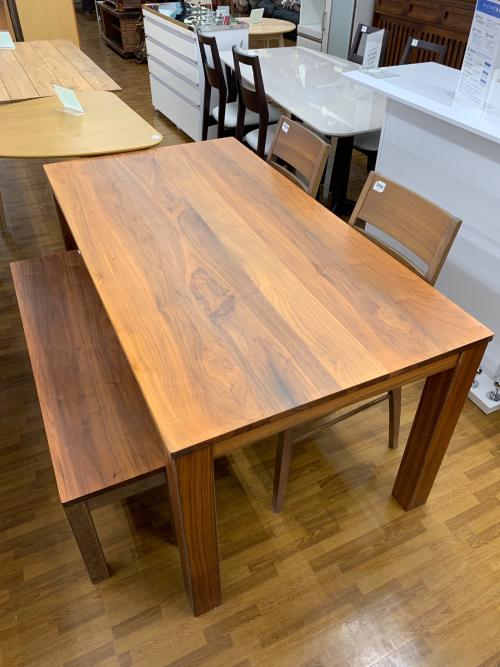 ニトリ ベンチダイニング4点セット ブラウン 30 DTコネクト 幅150㎝