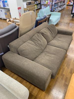 SIEVE (シーヴ) 3人掛けソファー ブラウン ファブリック bulge