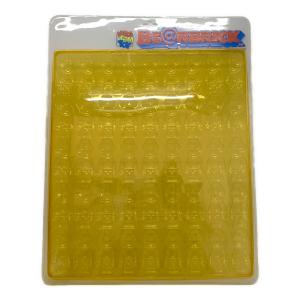 ベアブリック　ディスプレイブリスターボード