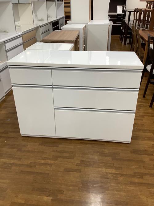 ニトリ キッチンカウンター ホワイト