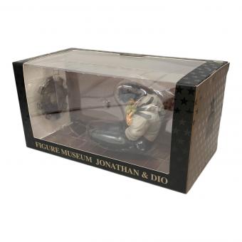 ジョジョの奇妙な冒険 (ジョジョノキミョウナボウケン) フィギュア 1/8スケール 『ジョジョの奇妙な冒険 ファントムブラッド』 FIGURE MUSEUM ジョナサン＆ディオ FIGURE MUSEUM