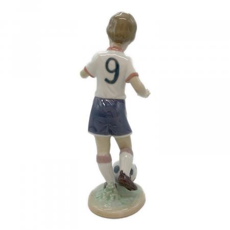LLADRO (リヤドロ) フィギュリン サッカーが好き 6198｜トレファクONLINE