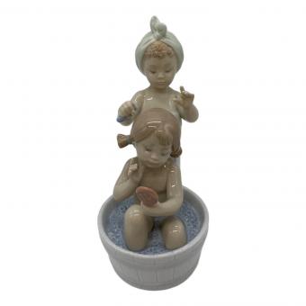 LLADRO (リヤドロ) フィギュリン きれいになった？ 6457 ※ブラシ欠損有