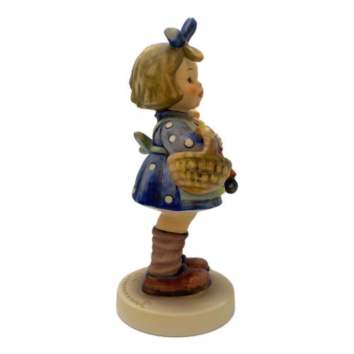 GOEBEL (ゲーベル) フンメル人形