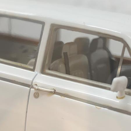 ROLLS-ROYCE モデルカー ホワイト 1/43 ロールスロイス シルバー