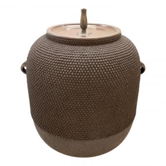 小霰釜 江田蕙 作