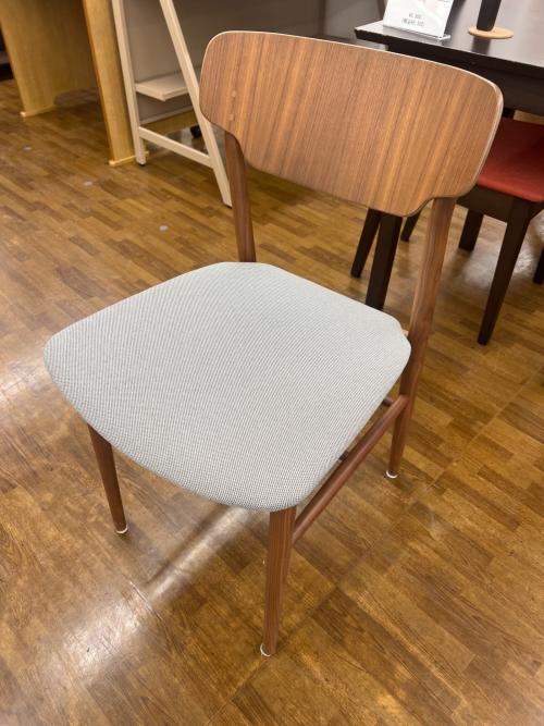 MARUNI (マルニ) アームレスチェアー ブラウン×ホワイト