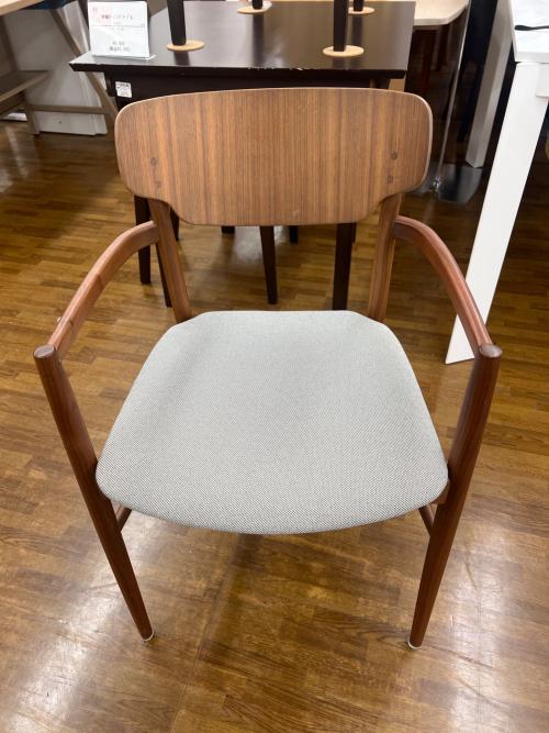 MARUNI (マルニ) アームチェアー ブラウン×ホワイト