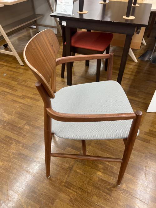 MARUNI (マルニ) アームチェアー ブラウン×ホワイト