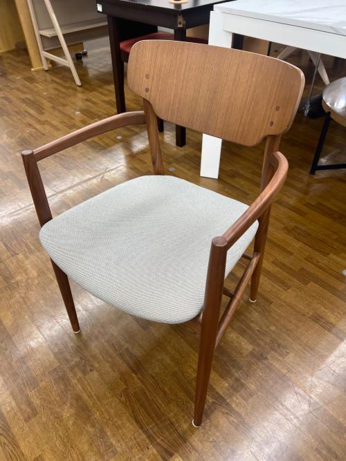 MARUNI (マルニ) アームチェアーブラウン×ホワイト