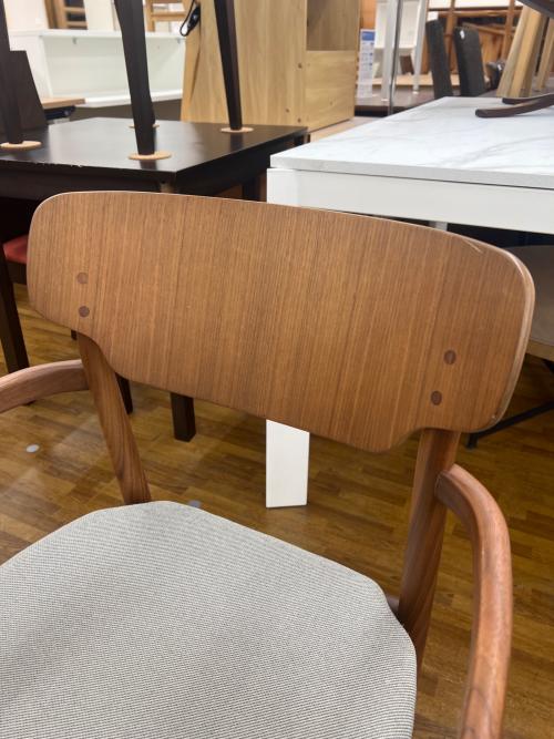 MARUNI (マルニ) アームチェアーブラウン×ホワイト