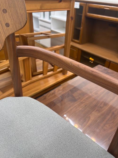 MARUNI (マルニ) アームチェアーブラウン×ホワイト