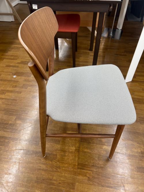 MARUNI (マルニ) アームレスチェアー ブラウン×ホワイト