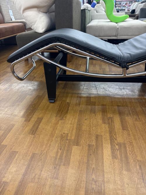 シェーズロング LC4 リプロダクト ブラック