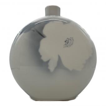 深川製磁 (フカガワセイジ) 花瓶 薄黒白牡丹