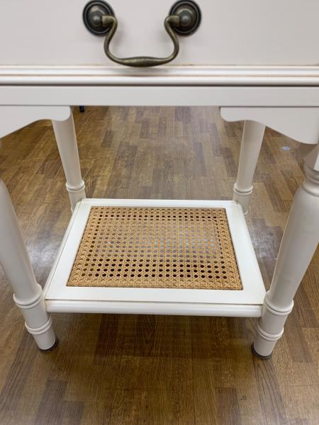 LAURA ASHLEY (ローラ アシュレイ) ナイトテーブル 347 ホワイト