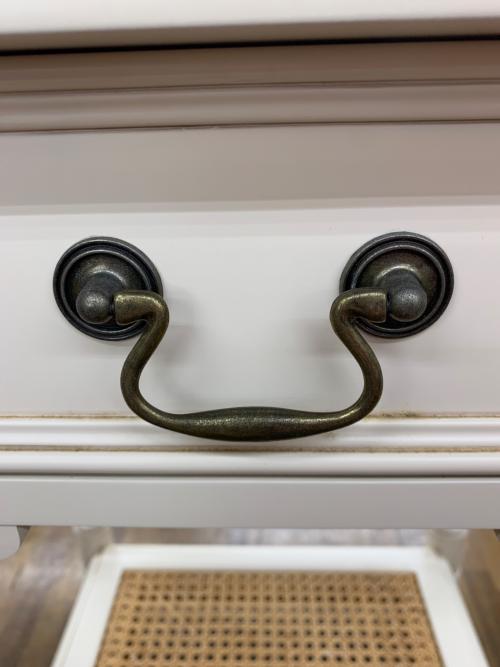 LAURA ASHLEY (ローラ アシュレイ) ナイトテーブル 347 ホワイト クリフトン