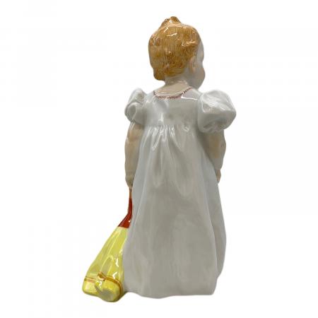 Meissen (マイセン) フィギュリン ヘンチェル 人形を持った女の子
