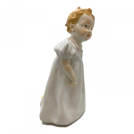 Meissen (マイセン) フィギュリン ヘンチェル 人形を持った女の子
