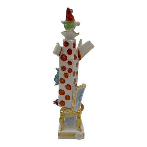 Meissen (マイセン) フィギュリン 81892 ピエロ 赤水玉 イヌと椅子