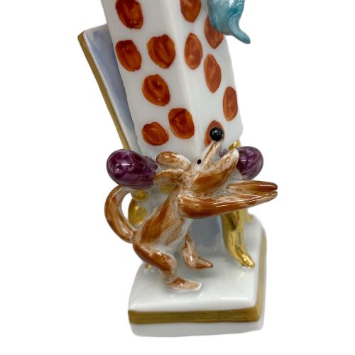 Meissen (マイセン) フィギュリン 81892 ピエロ 赤水玉 イヌと椅子