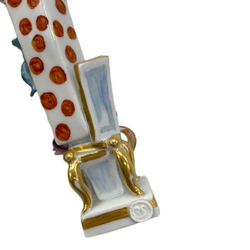 Meissen (マイセン) フィギュリン 81892 ピエロ 赤水玉 イヌと椅子