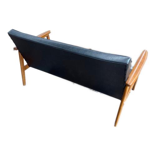 カリモク60 (カリモクロクマル) Kチェア 2シーター 2人掛けソファー スタンダードブラック