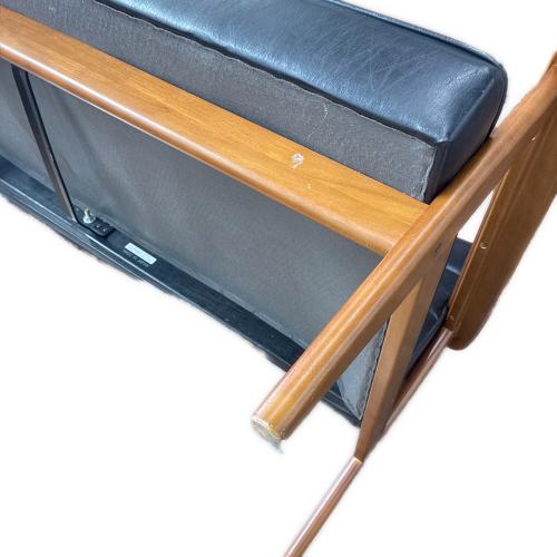 カリモク60 (カリモクロクマル) Kチェア 2シーター 2人掛けソファー スタンダードブラック