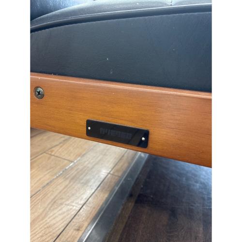 カリモク60 (カリモクロクマル) Kチェア 2シーター 2人掛けソファー スタンダードブラック