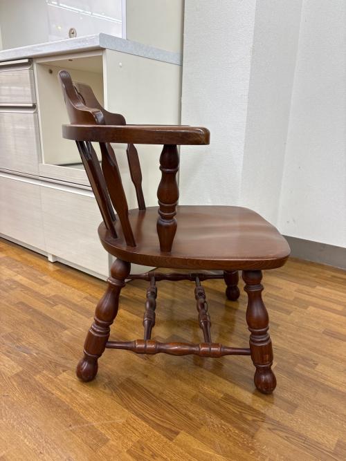 とまと　飛騨家具　WINDS太平 白いダイニングチェア① ウィンザーチェア 飛騨産業 (ヒダサンギョウ) ウィンザーチェア WINDS 太平 ブラウン