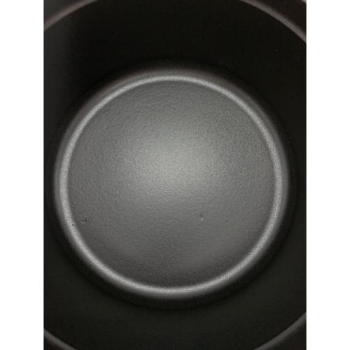 Staub (ストウブ) ピコ・ココット ラウンド 24 ※ハンドル交換されています チェリーレッド