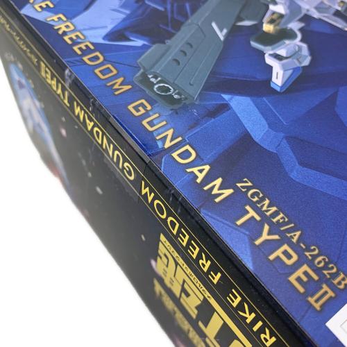 BANDAI (バンダイ) METAL ROBOT魂 〈SIDE MS〉 機動戦士ガンダムSEED FREEDOM ストライクフリーダムガンダム弐式