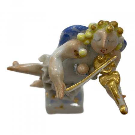 Meissen (マイセン) フィギュリン 83130 「天使の楽隊 バイオリン