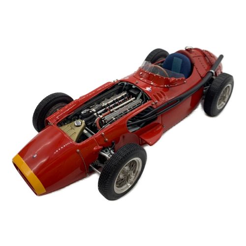 CMC (シーエムシー) 模型 Grand Prix Siegei 1957 @ M-051 1/18 マセラッティ Maserati 250F