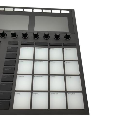 NATIVE INSTRUMENTS MASCHINE MK3 通電確認のみ