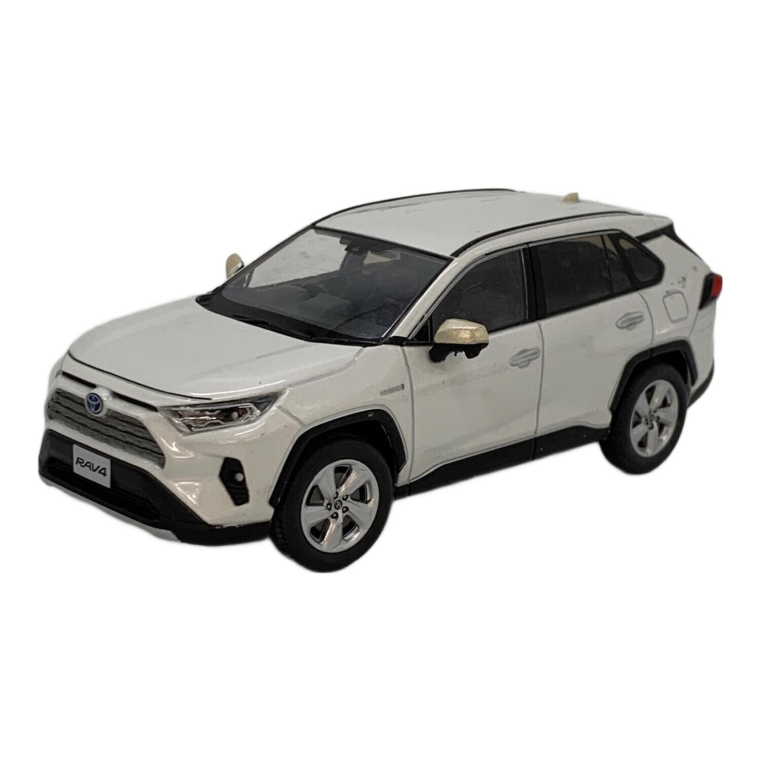 トヨタ　rav4 カラーサンプル　ミニカー　ホワイトパールクリスタルシャイン TOYOTA (トヨタ) RAV4 カラーサンプル ホワイトパールクリスタル