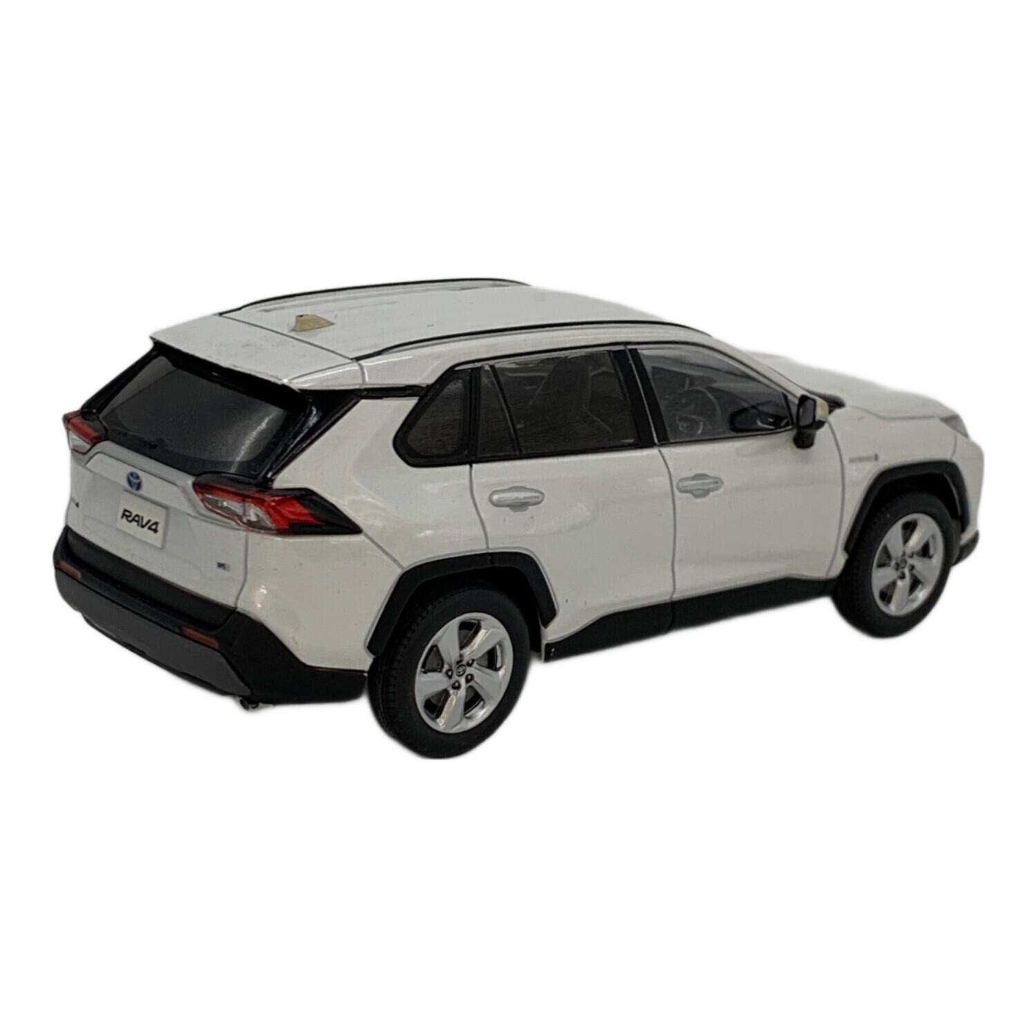 トヨタ　rav4 カラーサンプル　ミニカー　ホワイトパールクリスタルシャイン TOYOTA (トヨタ) RAV4 カラーサンプル ホワイトパールクリスタル