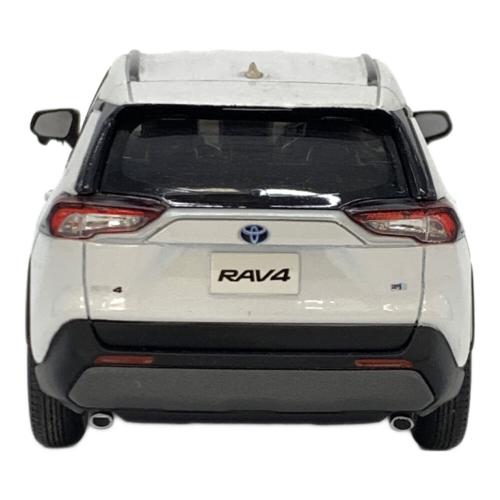 TOYOTA (トヨタ) RAV4 カラーサンプル ホワイトパールクリスタルシャイン キズ有