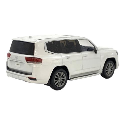 TOYOTA (トヨタ) ランドクルーザー カラーサンプル プレシャスホワイト キズ有