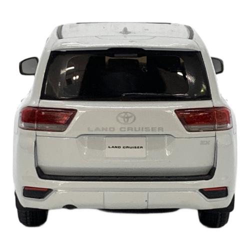 TOYOTA (トヨタ) ランドクルーザー カラーサンプル プレシャスホワイト キズ有