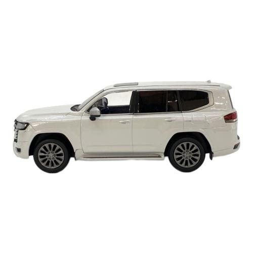 TOYOTA (トヨタ) ランドクルーザー カラーサンプル プレシャスホワイト キズ有