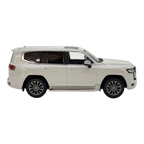 TOYOTA (トヨタ) ランドクルーザー カラーサンプル プレシャスホワイト キズ有