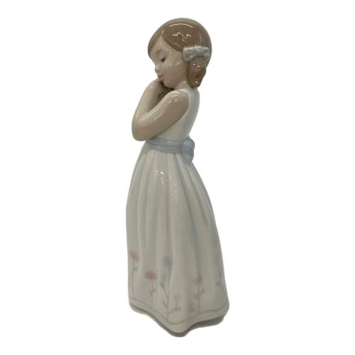 LLADRO (リヤドロ) フィギュリン 我が家のプリンセス