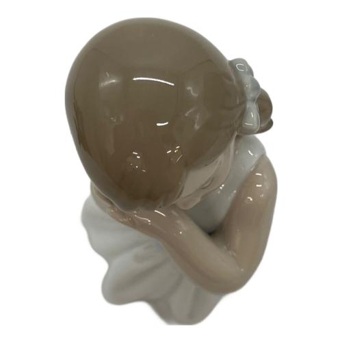 LLADRO (リヤドロ) フィギュリン 我が家のプリンセス