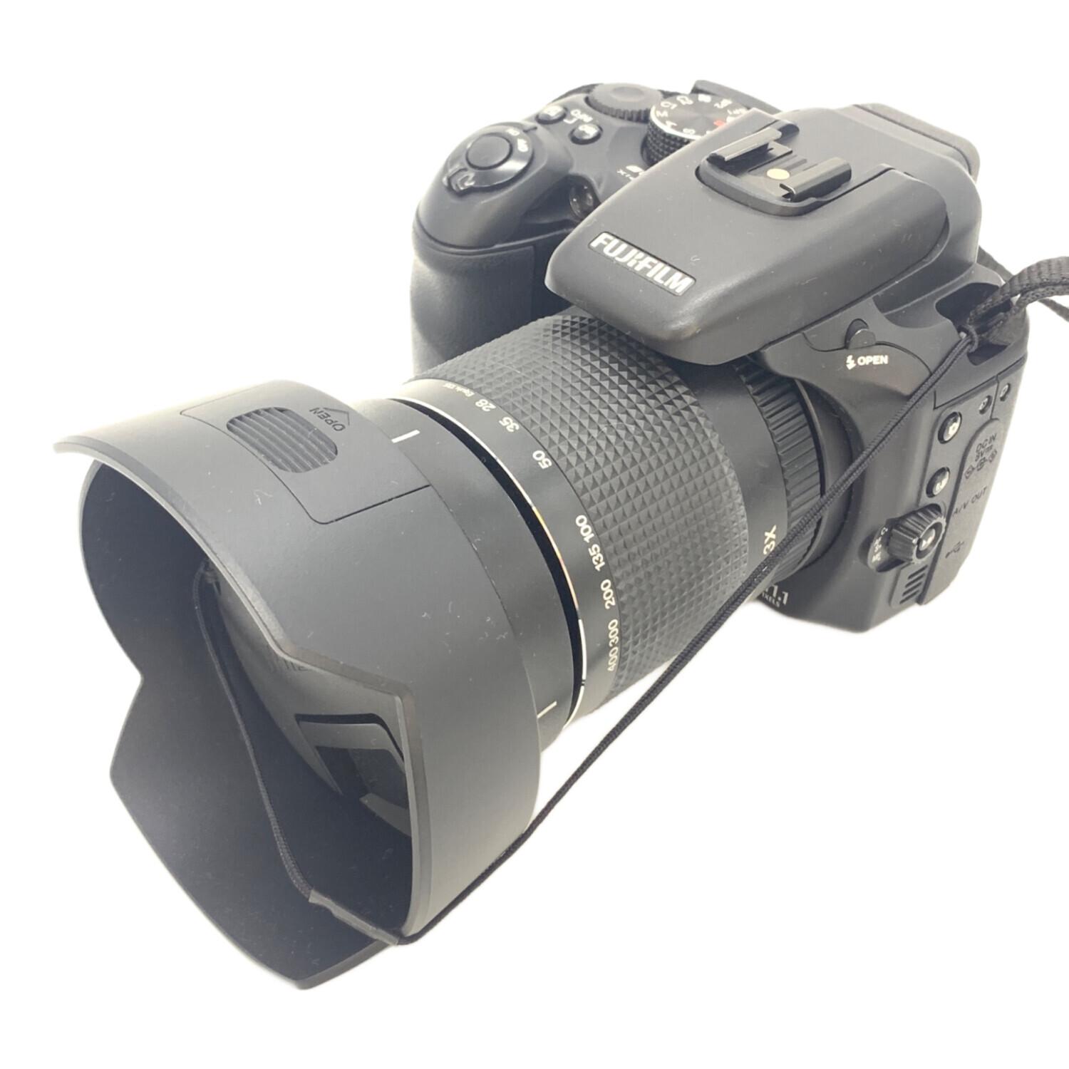 ニコンD5300 一眼レフカメラ＋望遠レンズ バッテリー有り Amazon.co.jp: Nikon デジタル一眼レフカメラ D5300 AF-P ダブル