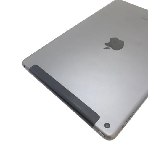 Apple (アップル) iPad(第8世代) MYMH2J/A Wi-Fi+Cellularモデル 修理履歴無し 32GB 2020年発売 程度:Bランク ○ サインアウト確認済 356752110332091
