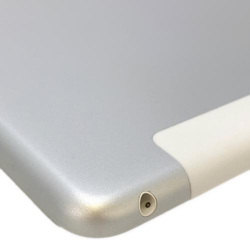 Apple (アップル) iPad(第8世代) MYMM2J/A Wi-Fi+Cellularモデル 修理履歴無し 128GB 2020年発売 程度:Bランク ○ サインアウト確認済 356755110135711