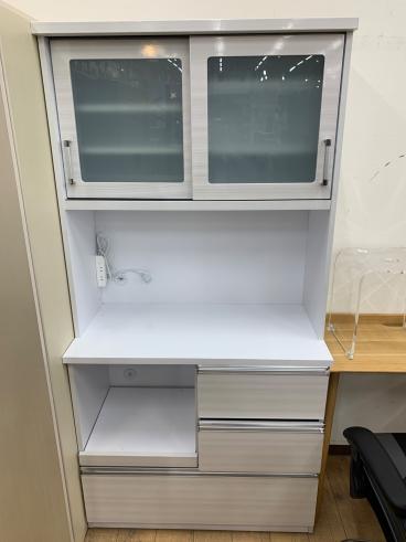 【未使用　未組立】Bistro ビストロ 食器棚 クロスガラス ブラウン 未使用 未組立】Bistro ビストロ 食器棚 クロスガラス ブラウン