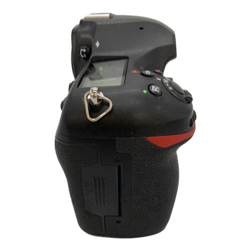 CANON 一眼レフカメラ（ボディのみ） D850 4575万画素 35.9mm×23.9mm CMOS 専用電池 SDXCカード対応 ISO64～25600 約7コマ/秒(EN-EL15a使用時) 1/8000～30秒 2007459